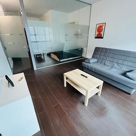 De Madrid al cielo suites con wifi y Netflix-2